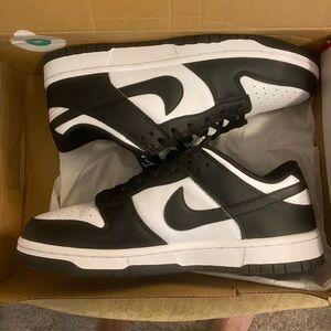 Worn once panda dunks
